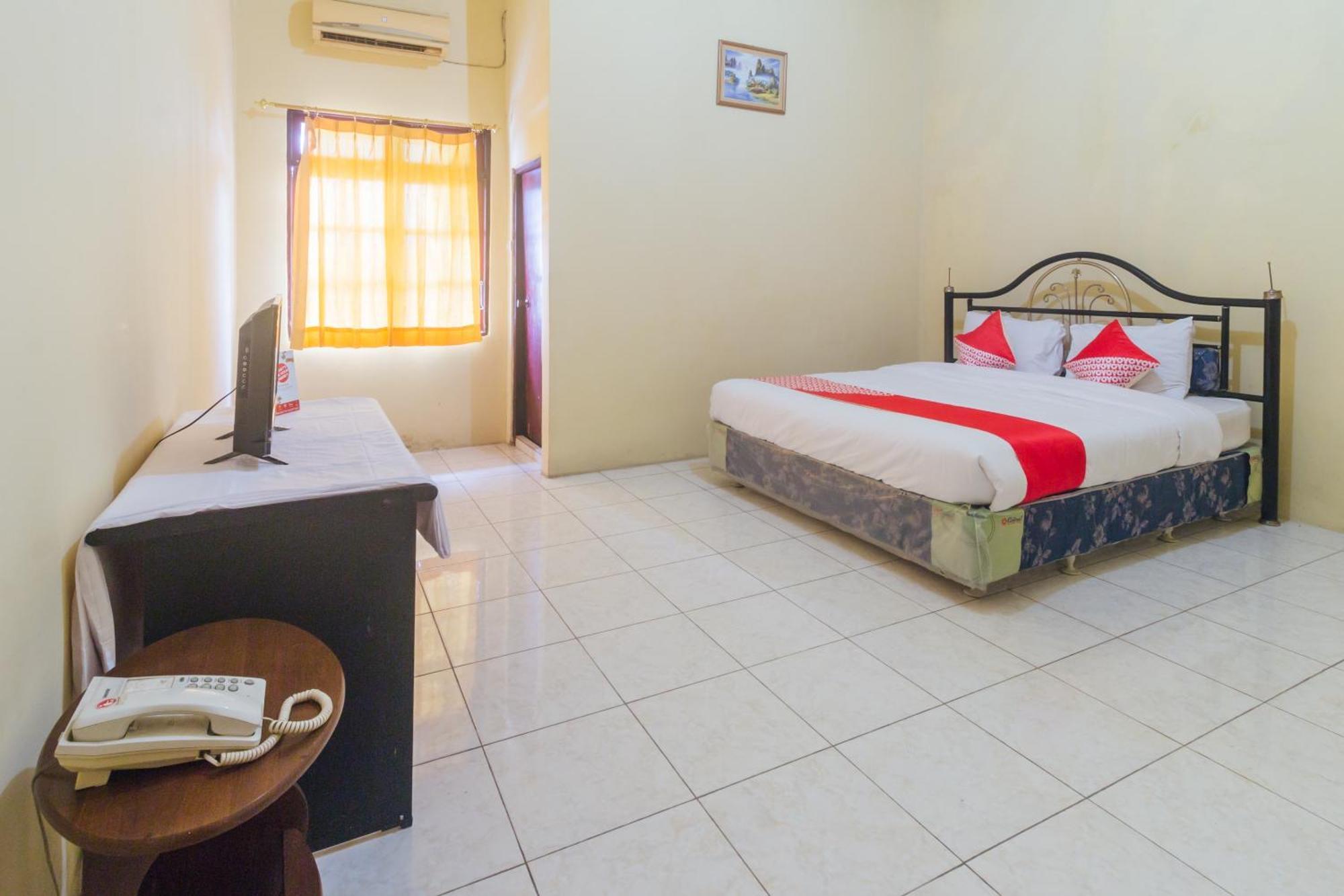 OYO 2269 Hotel Astika Ambon Exterior foto