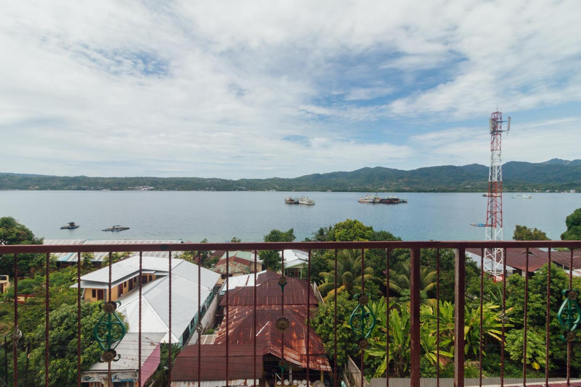 OYO 2269 Hotel Astika Ambon Exterior foto